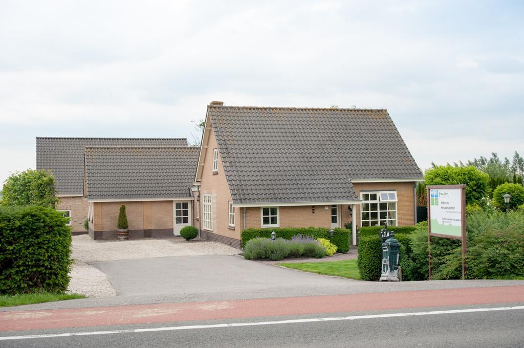 Bed and Breakfast Het Jaarsveldhof Montfoort Esterno foto
